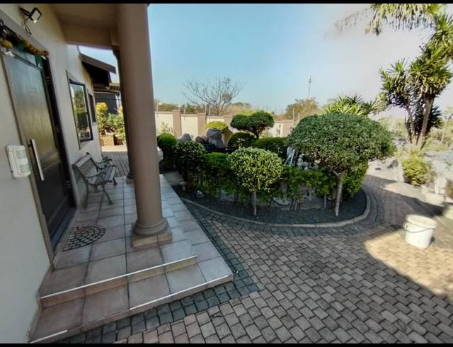 4 BEDROOM HOUSE FOR SALE IN WOODVIEW